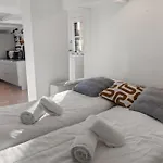Historic Charming House 10 Min From