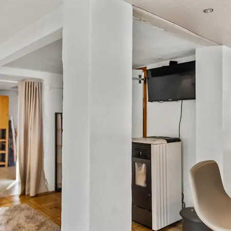 Historic Charming House 10 Min From *