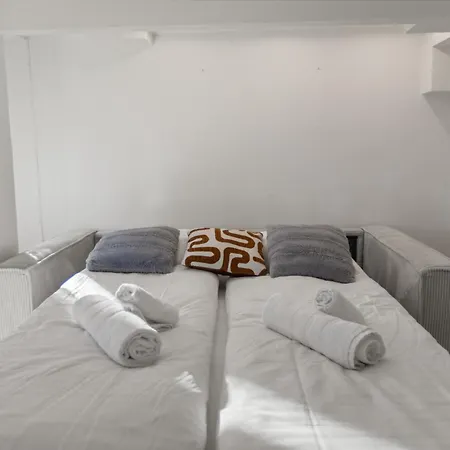 木屋 Historic Charming House 10 Min From