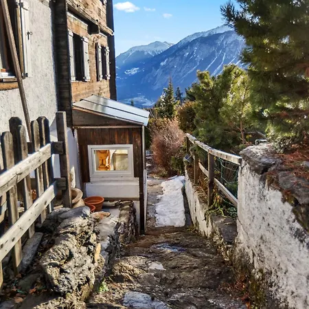 Historic Charming House 10 Min From