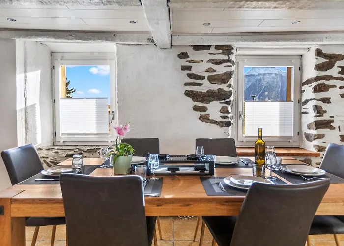 Chalet Historic Charming House 10 Min From