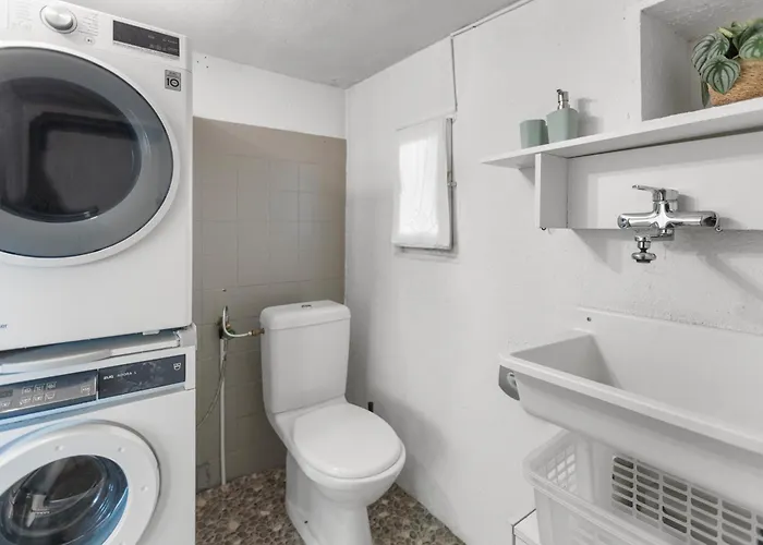 Historic Charming House 10 Min From 木屋