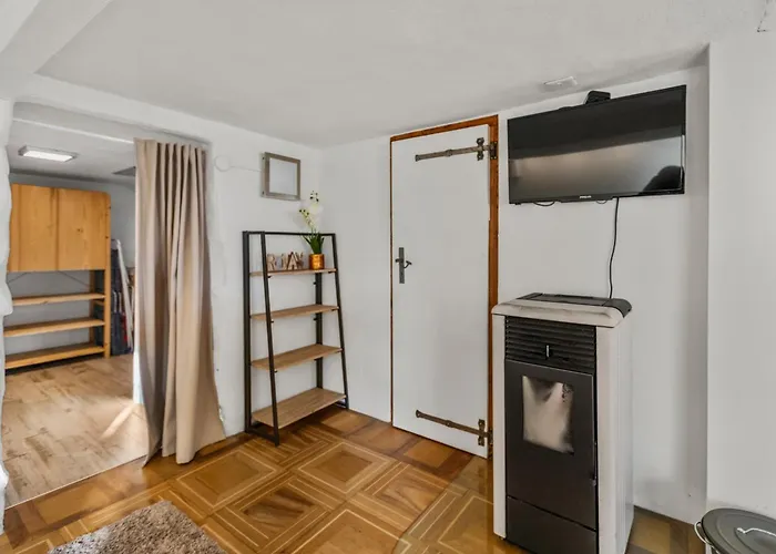 Σαλέ Historic Charming House 10 Min From