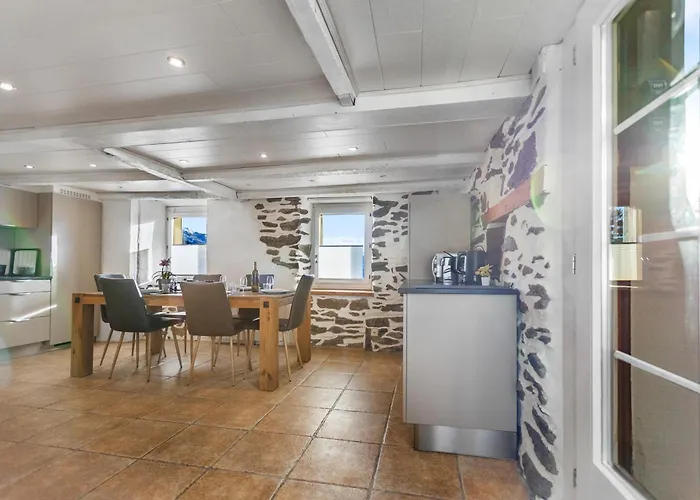 Historic Charming House 10 Min From 木屋 克莱恩 蒙塔纳