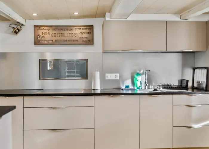 Historic Charming House 10 Min From 木屋 *