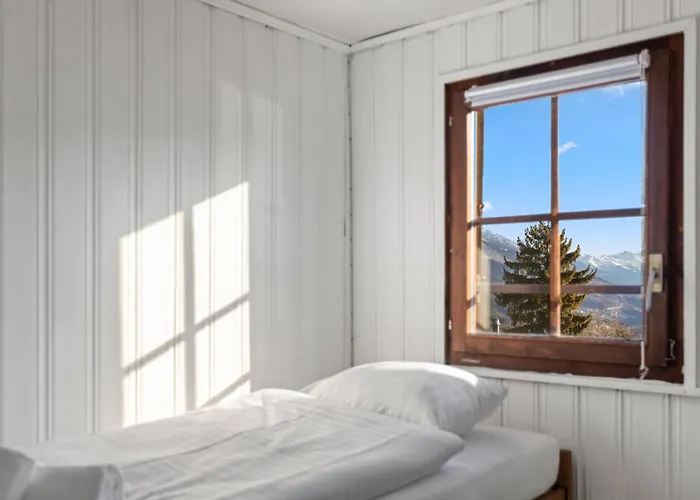 Historic Charming House 10 Min From Dağ evi Crans-Montana